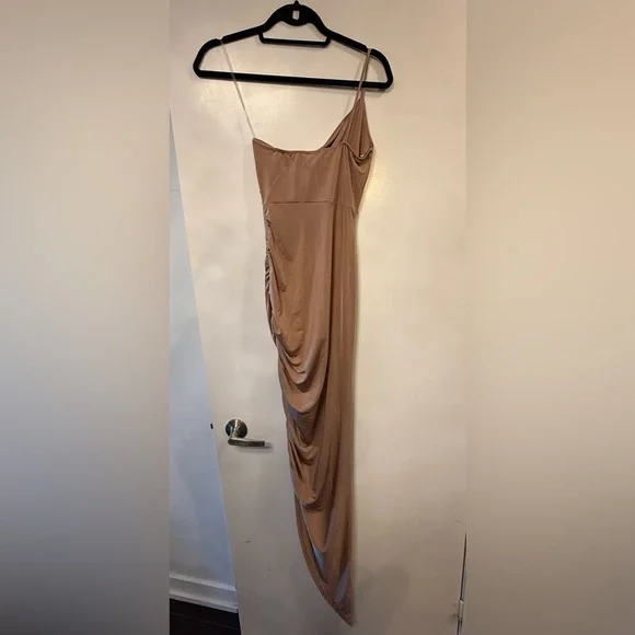 Windsor Asymmetrical Ruched Dress - Picture 4 of 4